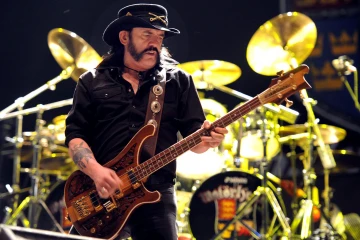 Las cenizas de Lemmy Kilmister se exhibirán en un club de striptease en Londres