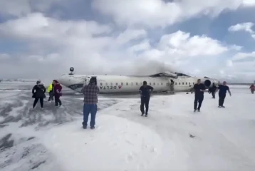 Canadá: Un avión se estrelló en el aeropuerto de Toronto y dejó un saldo de 15 heridos